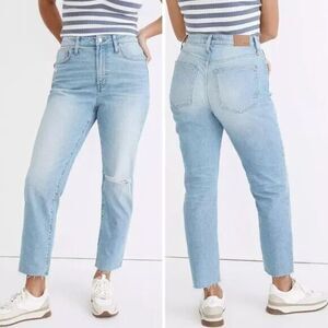 NEW Madewell The Curvy Perfect Vintage Jean in Coney Wash: Destroyed Edition, 24
